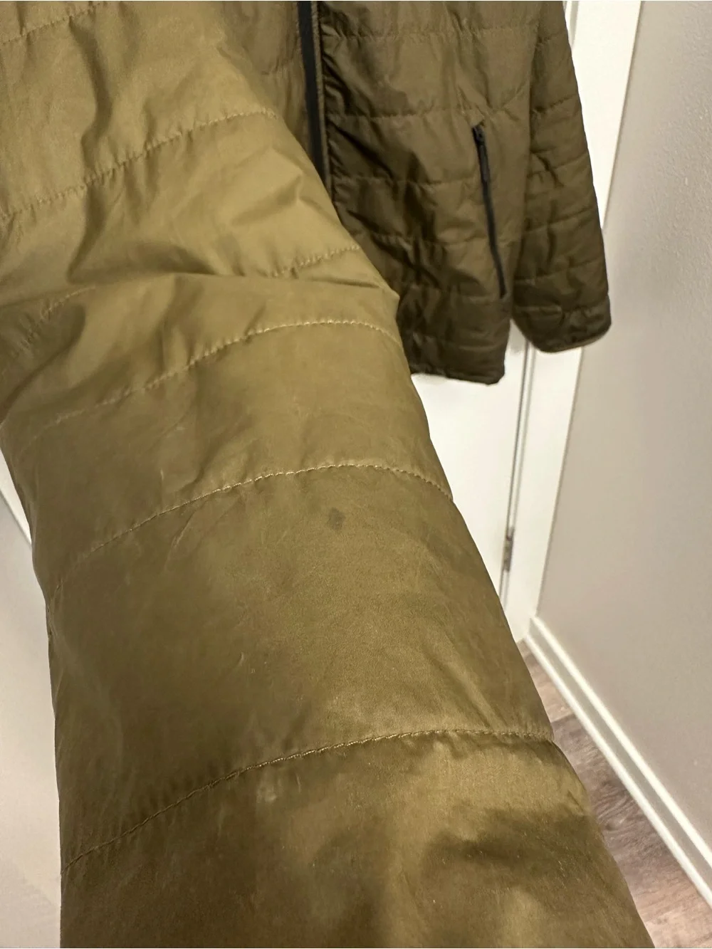 The North Face Men's Olive Green Quilted Puffer Jacket